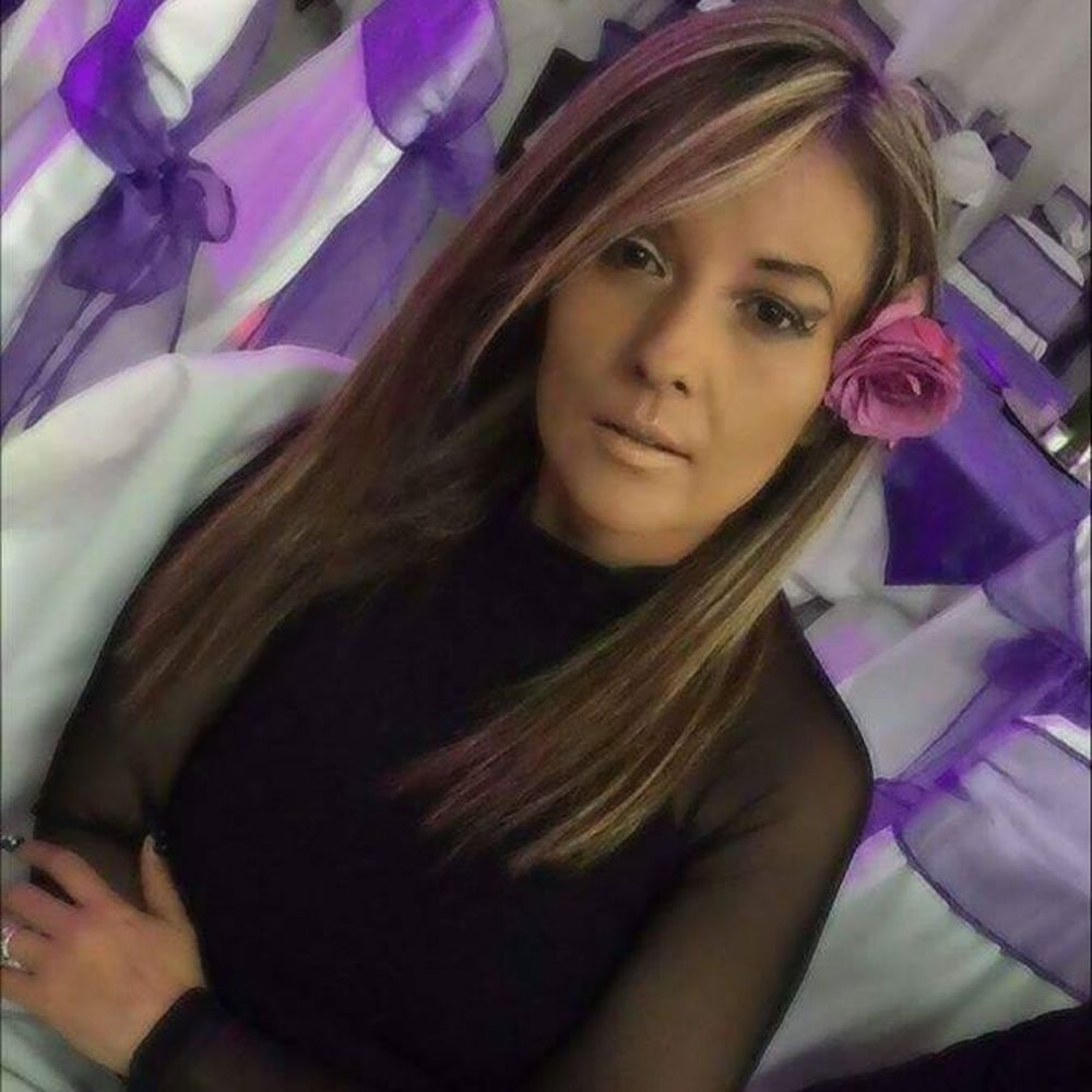 Meet your Posher, Nia